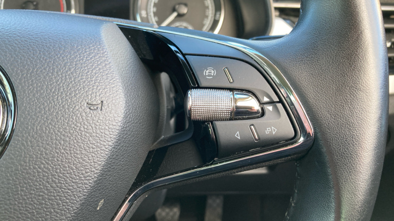 Skoda Kamiq 1.0 TSI 110 SE Drive 5dr Petrol Hatchback